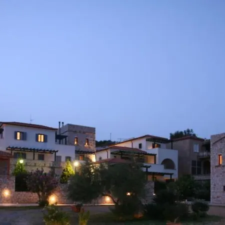 Demestihas Aparthotel
