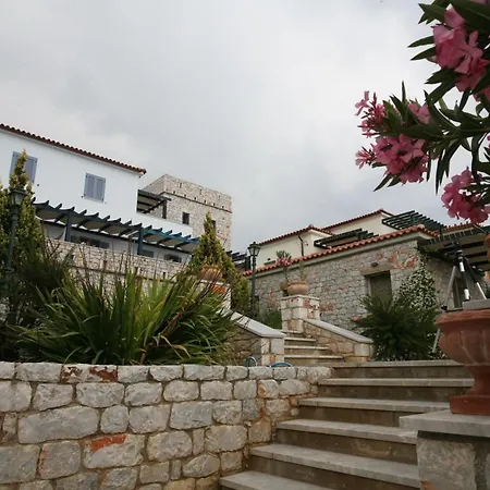 Aparthotel Demestihas