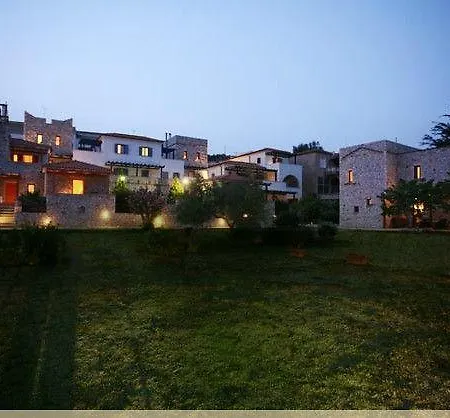 Aparthotel Demestihas 3*