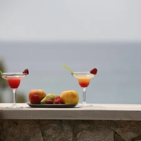 Demestihas Aparthotel