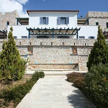 Aparthotel Demestihas