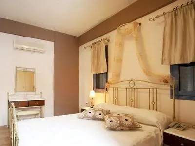 Demestihas Aparthotel Mavrovoúnion