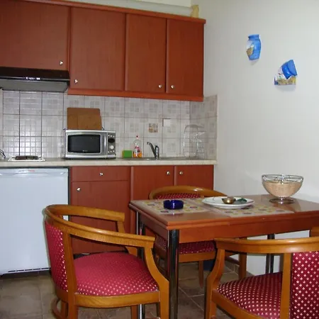 Demestihas Aparthotel