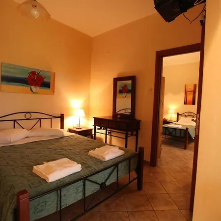 Aparthotel Demestihas
