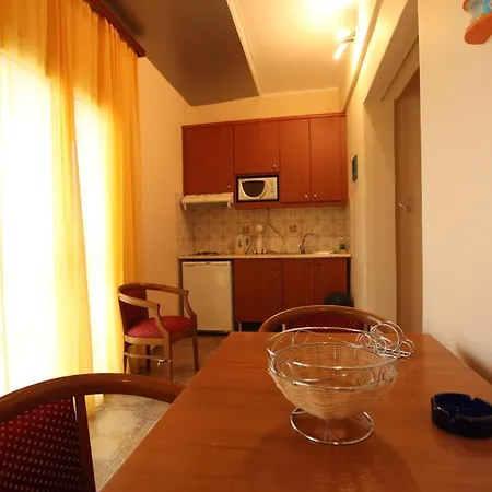 Demestihas Aparthotel