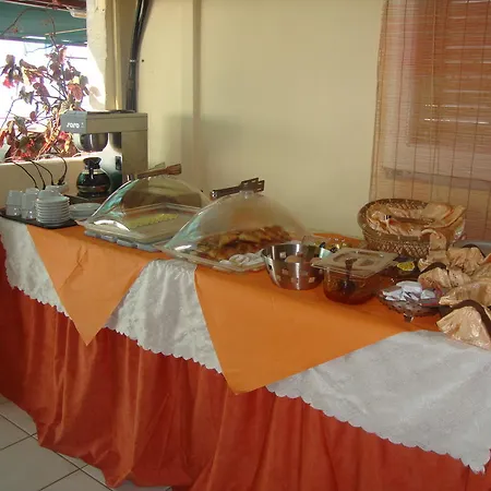 Demestihas Aparthotel